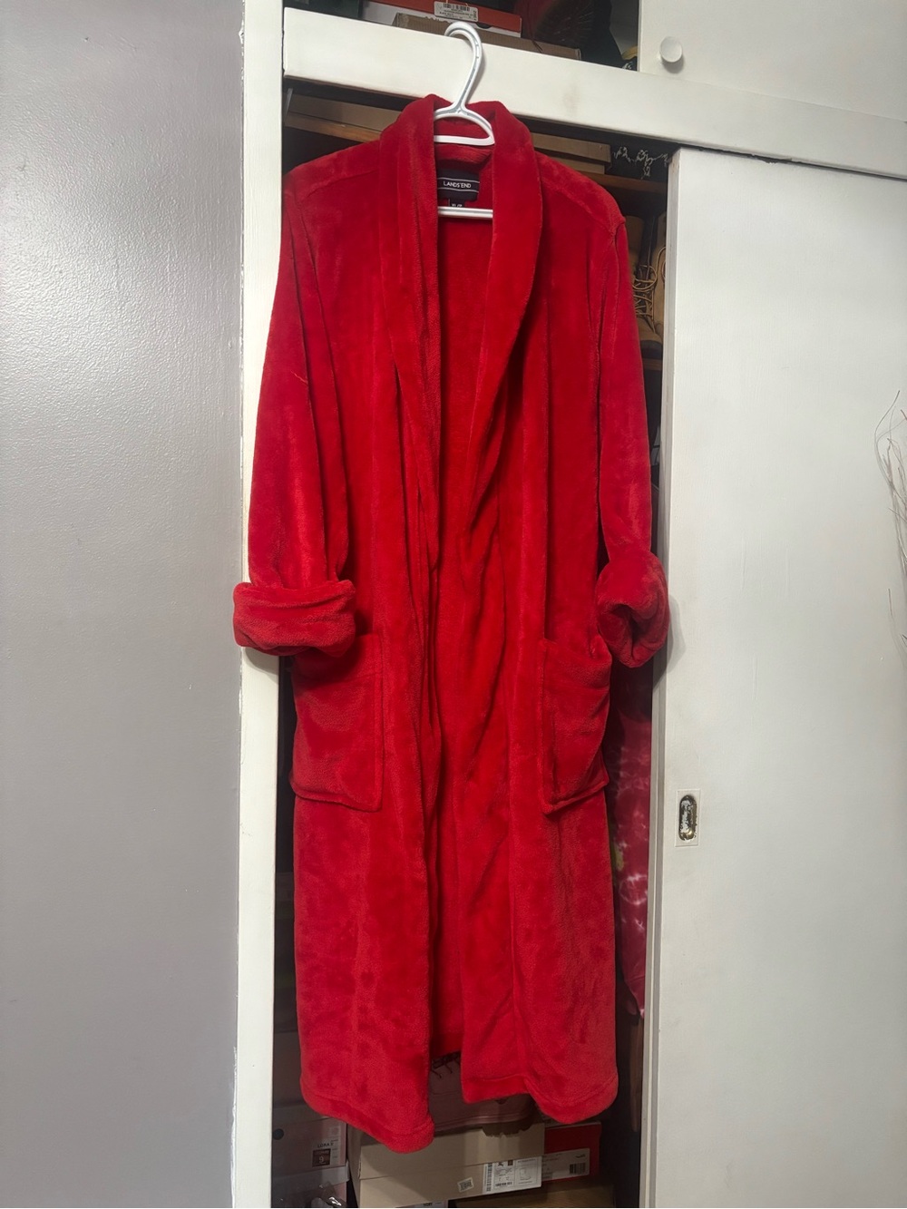 Lands' End  women’s Plush Red Shawl-Collar Robe with Pockets